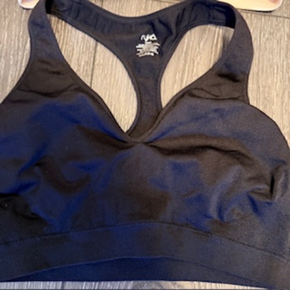 34D bras - Picture 6 of 8